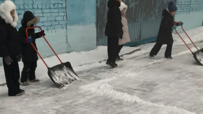 В нашей школе прошла акция «Чистая школа» в формате трудовых десантов